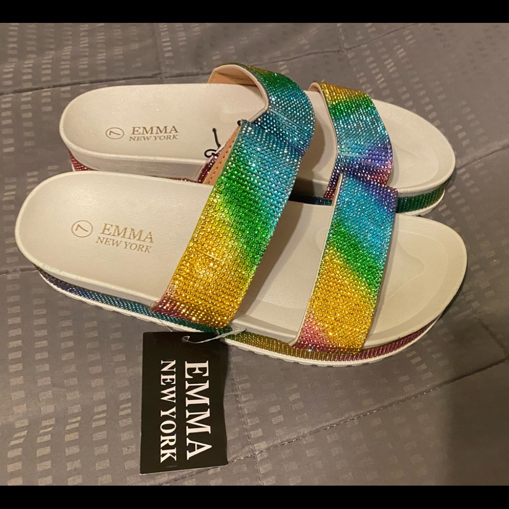 NWT Emma New York wedge sandals in size 7.